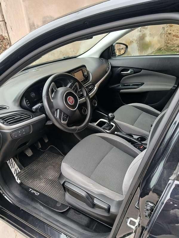 Usata Fiat Tipo Easy 120 CV (88 kW) 2018 Berlina