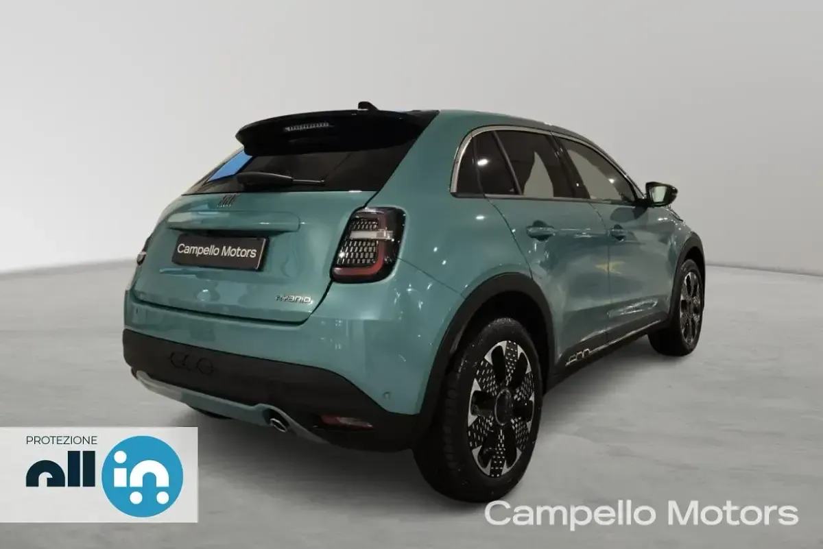 Usata Fiat 600 La Prima 101 CV (74 kW) 2025 Azzurro acqua metallizzato SUV