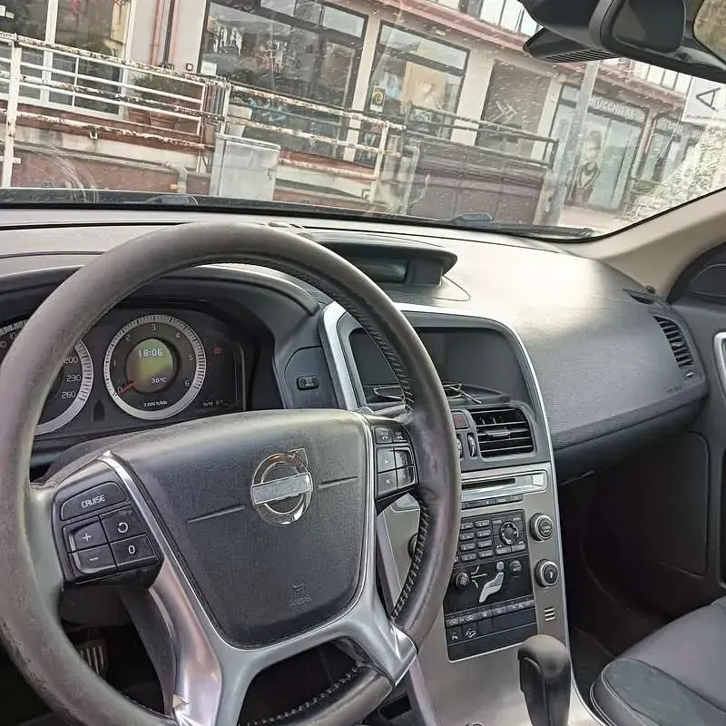 Usata Volvo XC60 Momentum 205 CV (150 kW) 2011 SUV