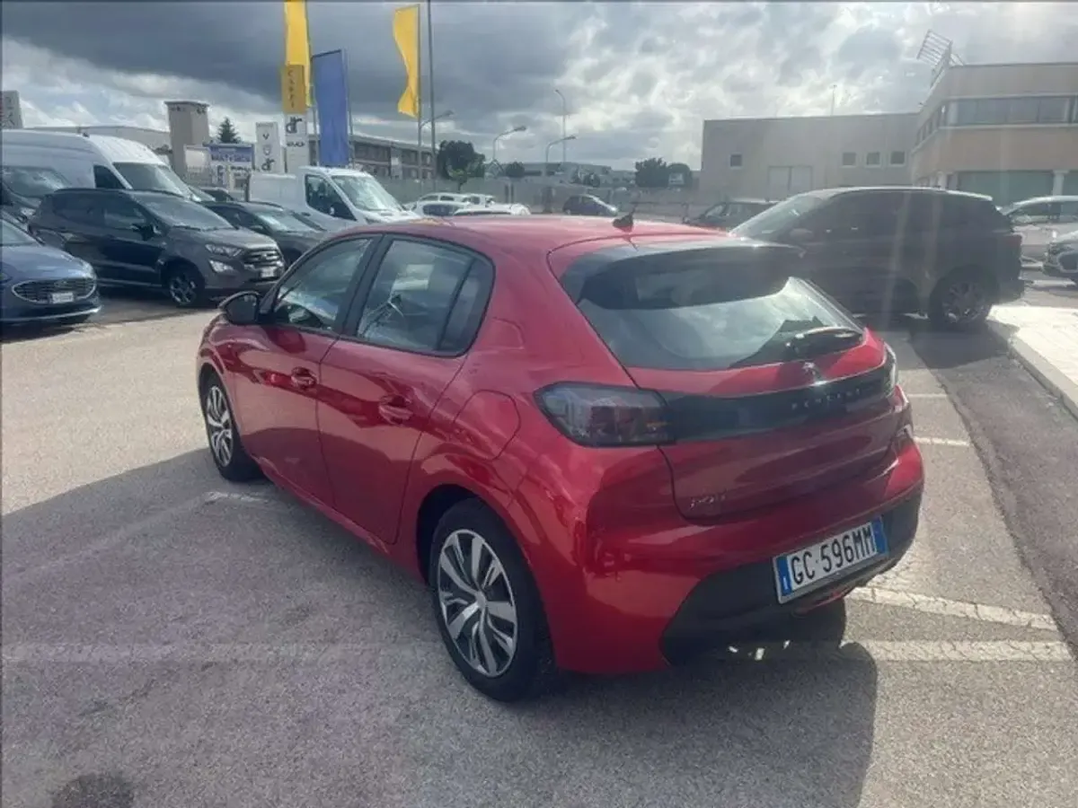 Usata Peugeot 208 Active 75 CV (55 kW) 2020 Rosso metallizzato Utilitaria