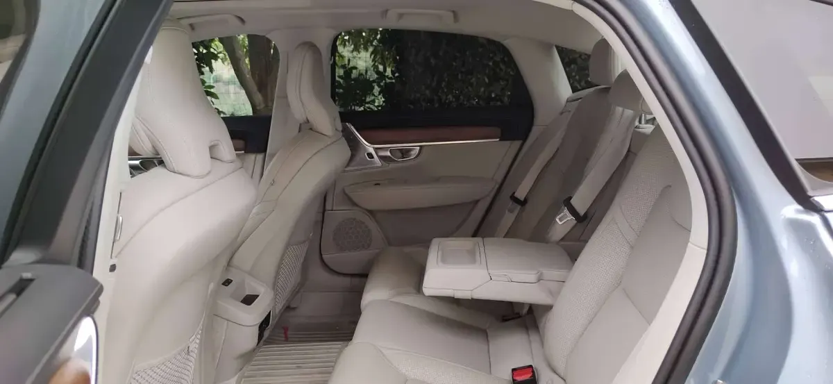 Usata Volvo S90 Inscription 241 CV (177 kW) 2019 Blu/azzurro Berlina