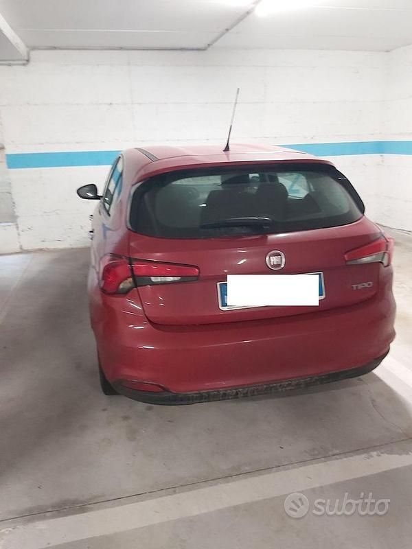 Usata Fiat Tipo Easy 120 CV (88 kW) 2017 Rosso Berlina