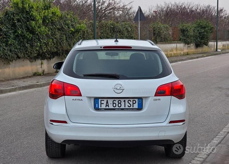 Usata Opel Astra Cosmo 110 CV (80 kW) 2016 Bianco Station wagon