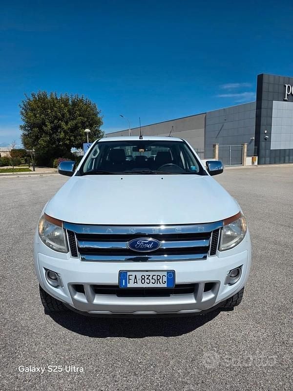 Usata Ford Ranger Limited 149 CV (109 kW) 2015 Bianco Pick-up