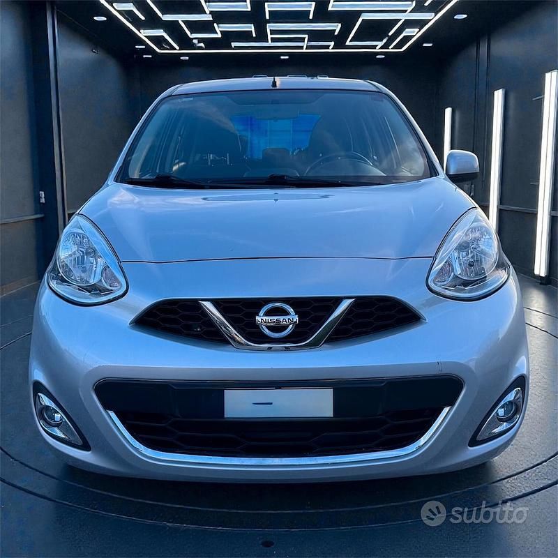Usata Nissan Micra Tekna 80 CV (58 kW) 2015 Grigio Utilitaria
