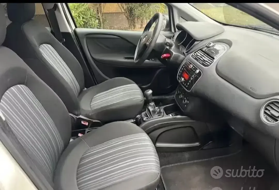Usata Fiat Punto Evo S 75 CV (55 kW) 2011 Bianco Utilitaria