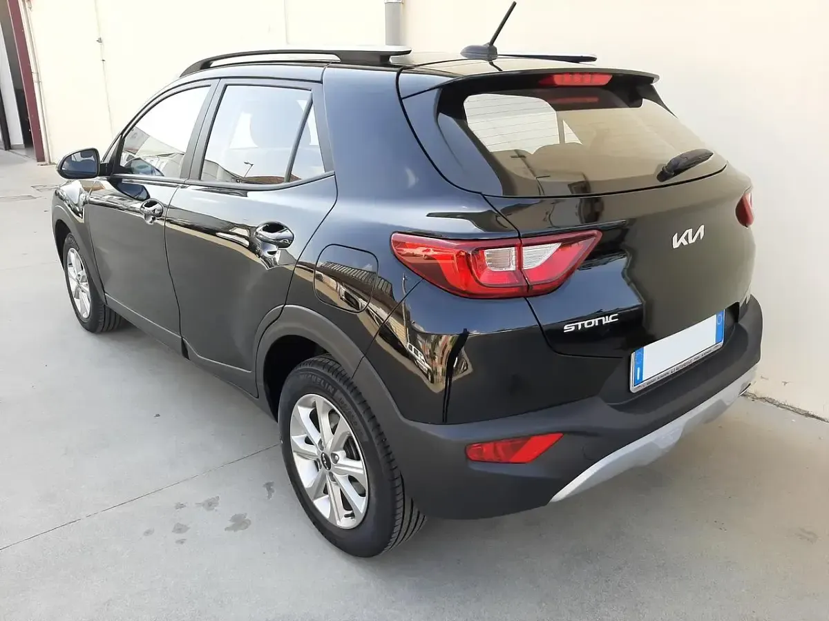 Usata Kia Stonic Style 100 CV (73 kW) 2023 Nero SUV