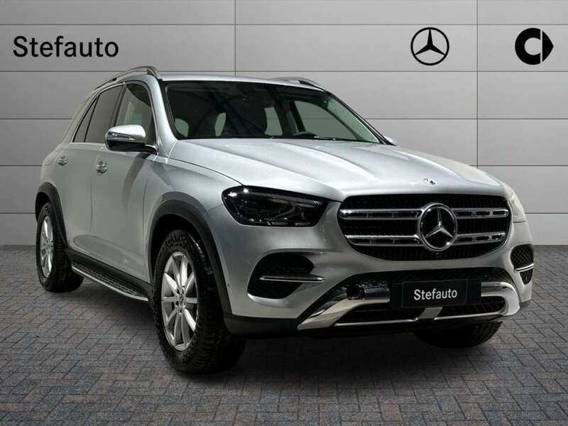 Argento Usata 2024 Mercedes GLE300 Advanced Plus SUV | 73.400 € (Buon prezzo) - Immagine 1/4