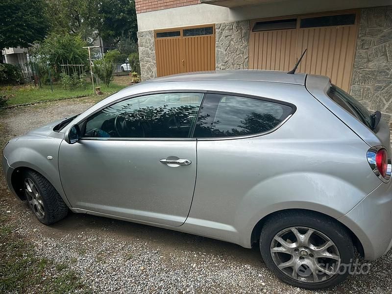 Usata Alfa Romeo MiTo 120 CV (88 kW) 2009 Grigio Utilitaria