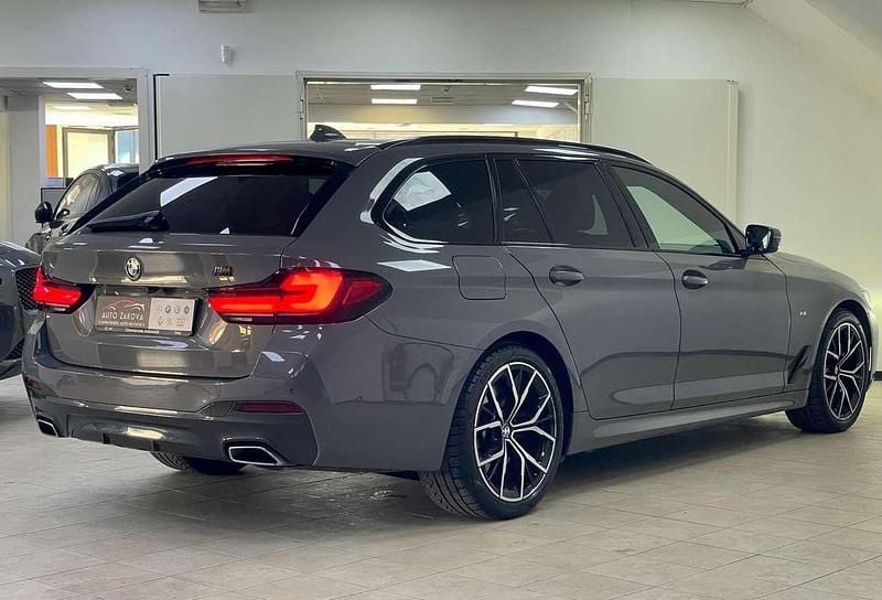 Usata BMW 520 M Sport 190 CV (139 kW) 2022 Grigio Station wagon