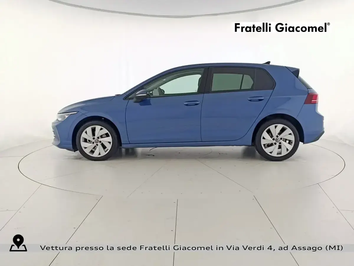 Usata VW Golf VIII Edition 150 CV (110 kW) 2024 Bleu Berlina