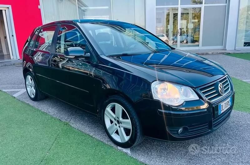 Usata VW Polo Comfortline 80 CV (58 kW) 2007 Nero Utilitaria