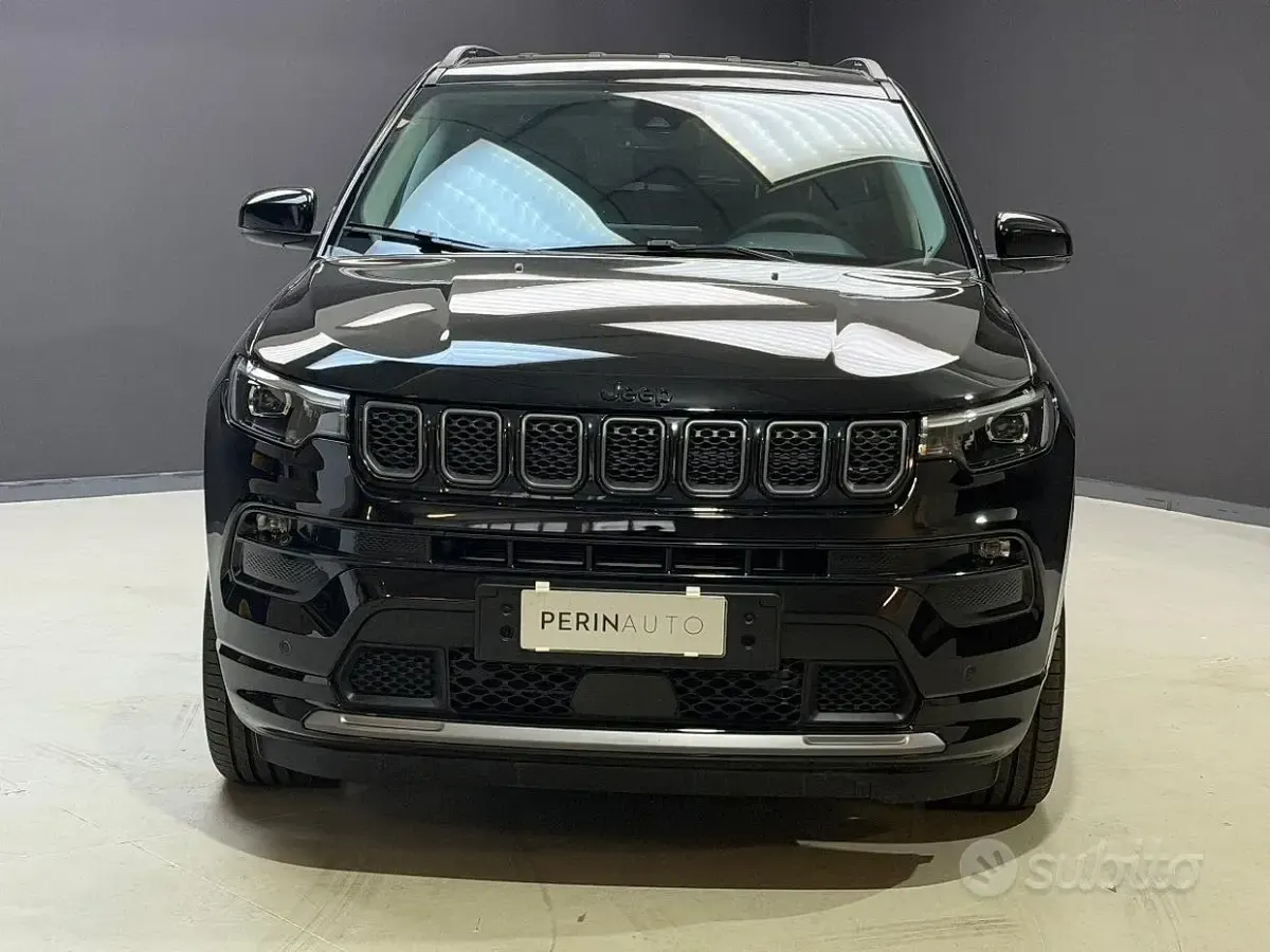 Usata Jeep Compass Summit 131 CV (96 kW) 2025 Nero SUV