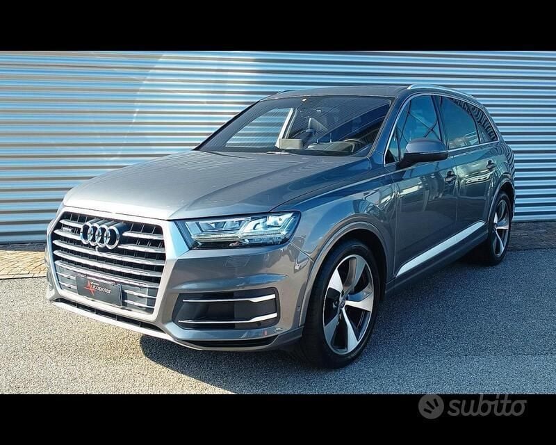 Grigio Usata 2017 Audi Q7 Comfort SUV | 29.900 € (Super prezzo) - Immagine 1/4