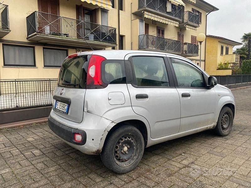 Usata Fiat Panda Lounge 69 CV (50 kW) 2017 Grigio Utilitaria