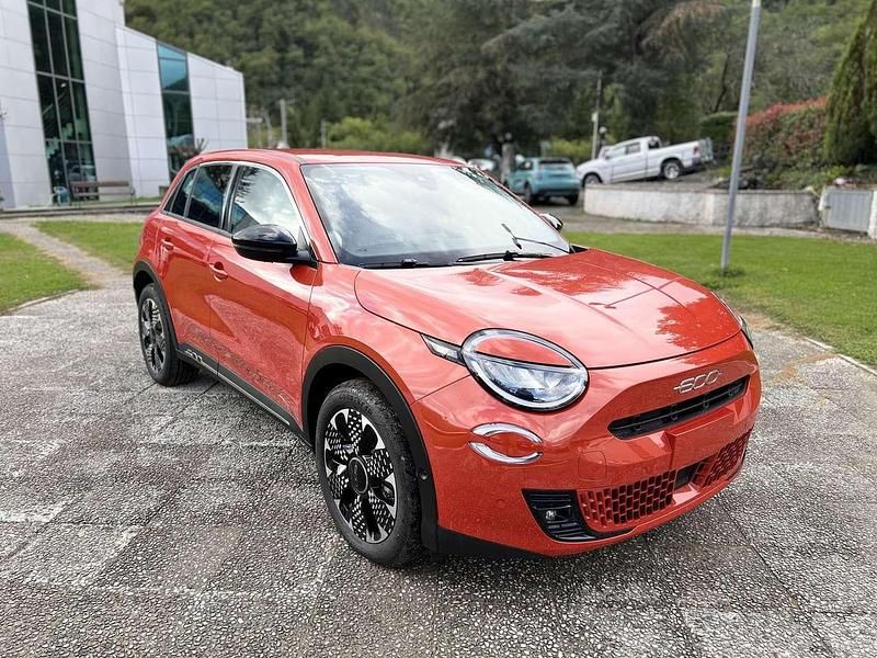 Usata Fiat 600 La Prima 61 kW (84 CV) 2024 Arancione SUV