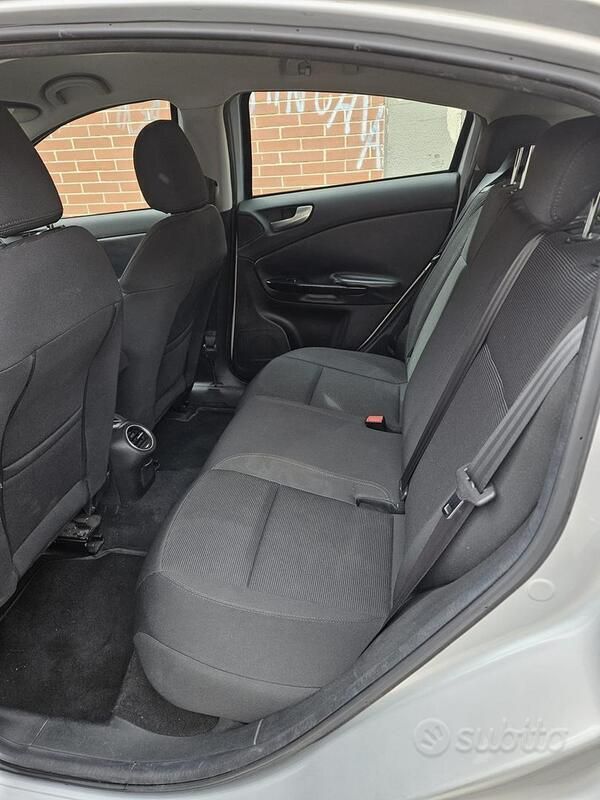 Usata Alfa Romeo Giulietta 120 CV (88 kW) 2011 Utilitaria