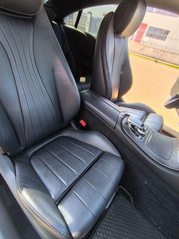 Usata Mercedes E220 Premium Plus 194 CV (142 kW) 2018 Nero Coupé
