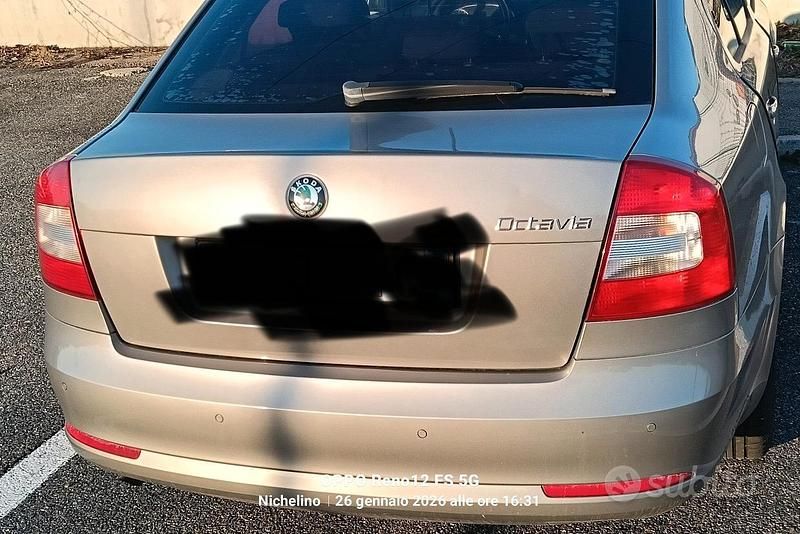 Usata Skoda Octavia 102 CV (75 kW) 2012 Grigio Berlina