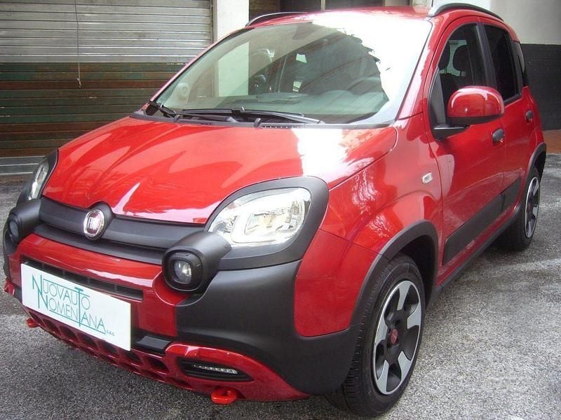 Rosso Usata 2024 Fiat Panda Cross Cross Utilitaria | 10.900 € (Super prezzo) - Immagine 1/4