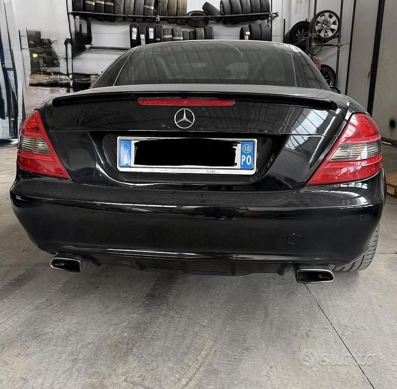 Usata Mercedes SLK200 184 CV (135 kW) 2010 Nero Cabrio