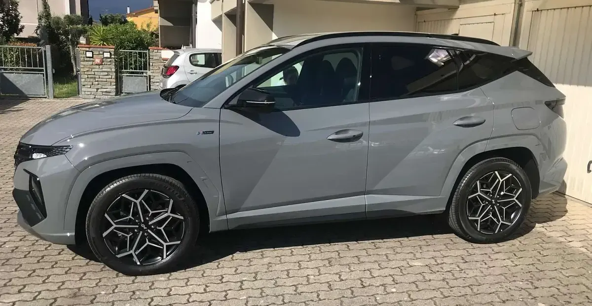 Usata Hyundai Tucson 179 CV (131 kW) 2022 Grigio SUV
