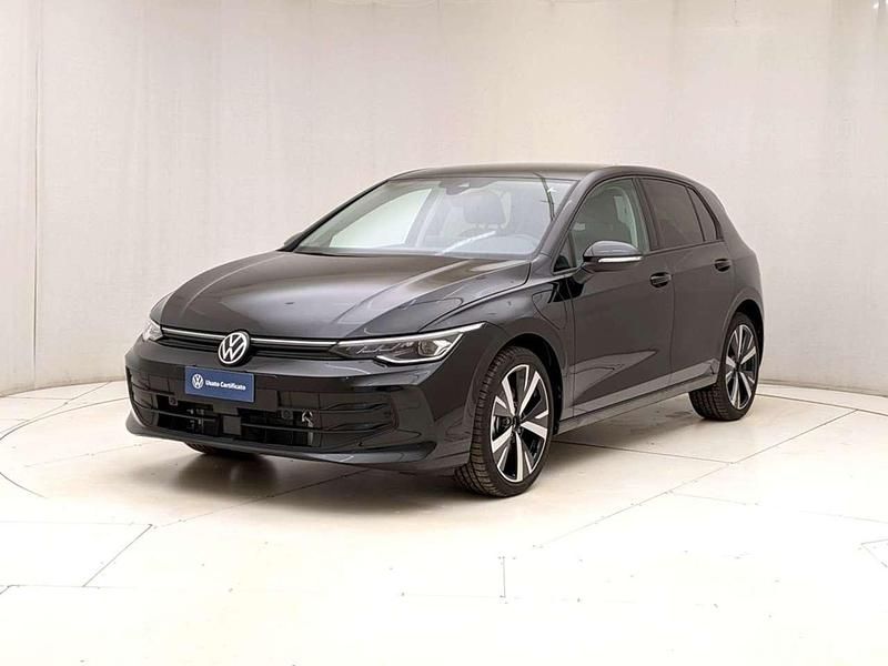 Nuova VW Golf VIII Life 150 CV (110 kW) 2026 Grenadill black metallizzato Berlina