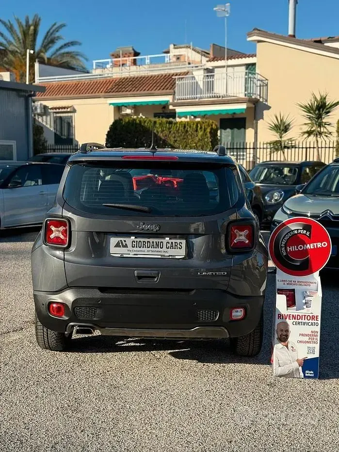 Usata Jeep Renegade Limited 130 CV (95 kW) 2022 Grigio SUV