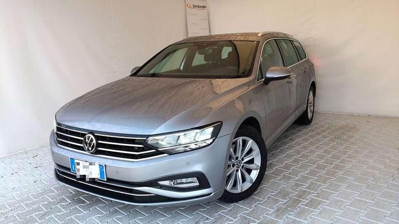 Grigio Usata 2020 VW Passat Business Station wagon | 16.280 € (Ottimo prezzo) - Immagine 1/4