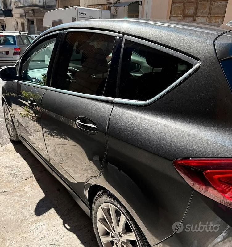 Usata Ford C-MAX 120 CV (88 kW) 2017 Grigio Monovolume