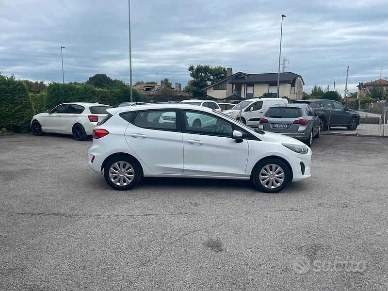 Usata Ford Fiesta Business Edition 75 CV (55 kW) 2022 Bianco Utilitaria