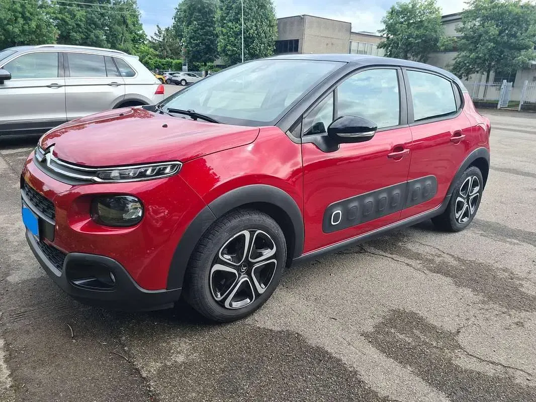 Usata Citroën C3 Feel 102 CV (75 kW) 2019 Rosso Utilitaria