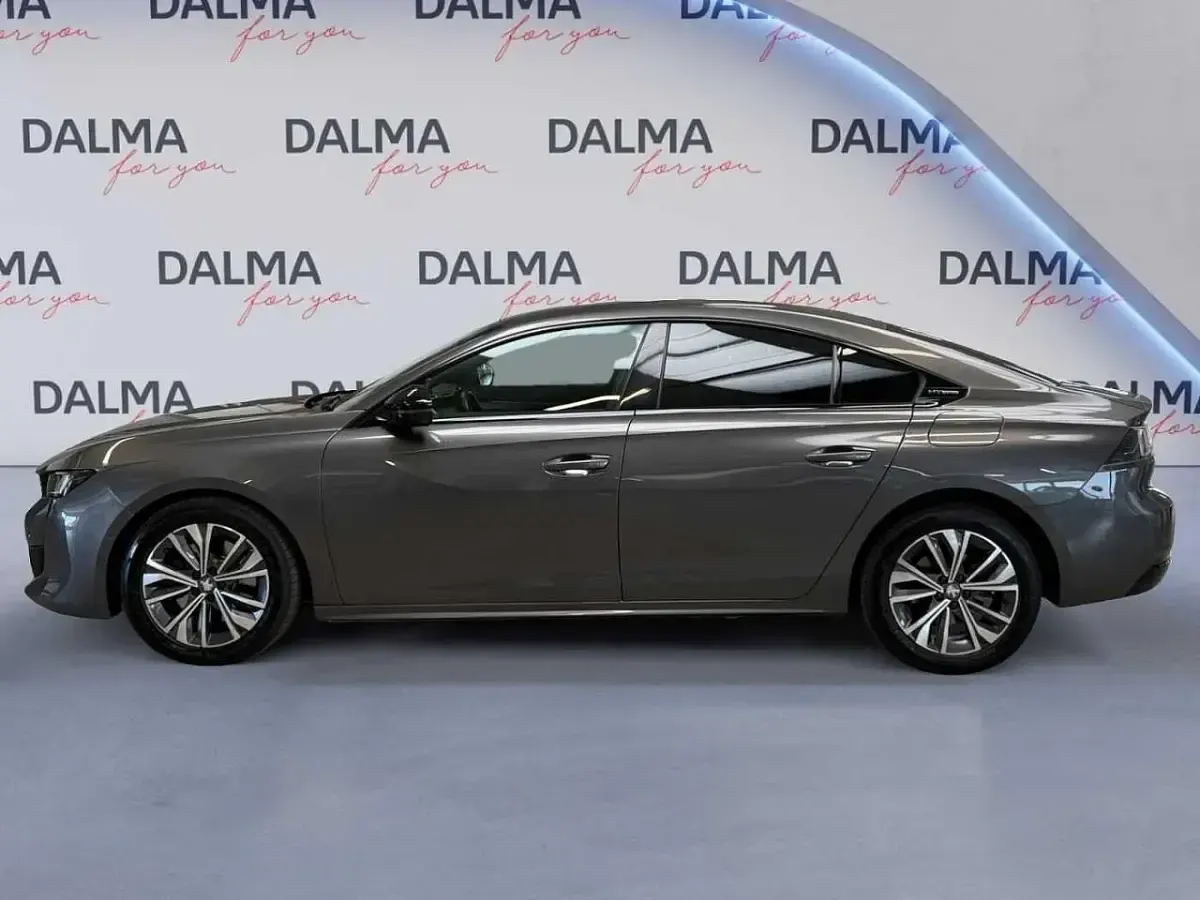 Usata Peugeot 508 181 CV (133 kW) 2023 Grigio Berlina