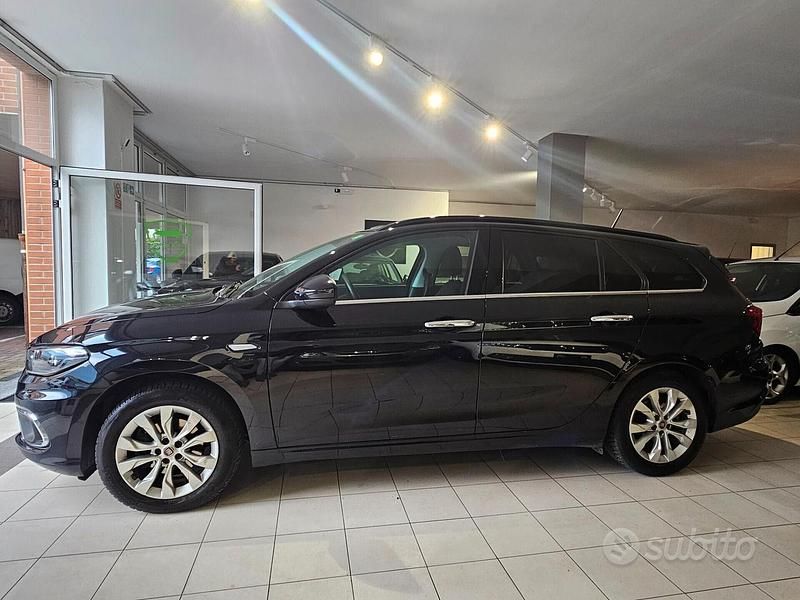 Usata Fiat Tipo Business 120 CV (88 kW) 2019 Nero Station wagon