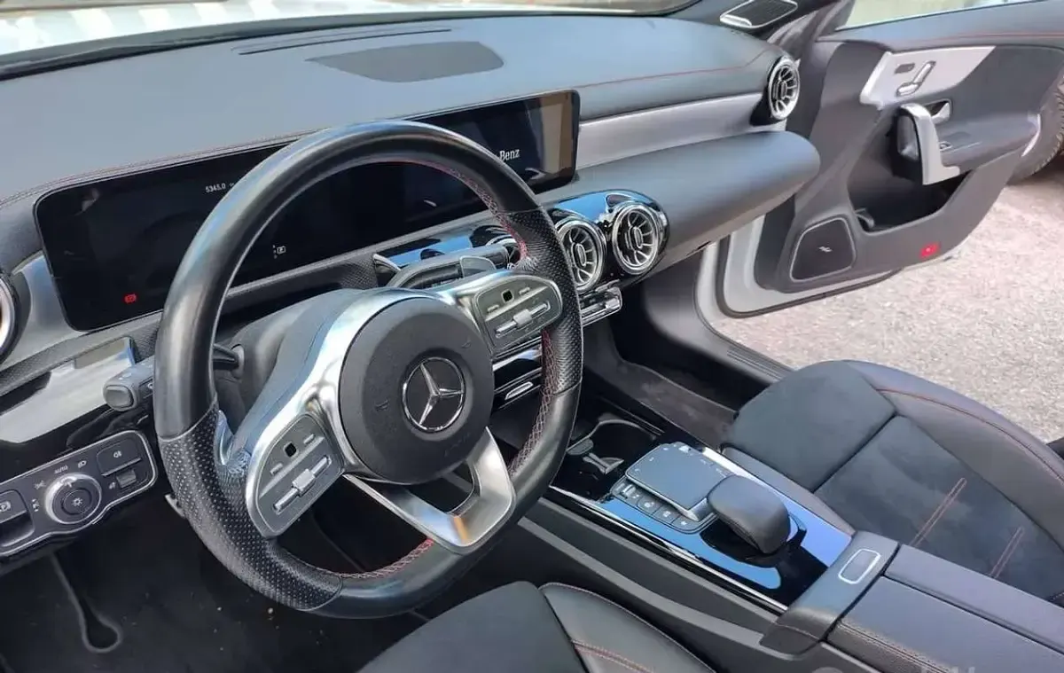 Usata Mercedes CLA200 Shooting Brake AMG Line Premium 150 CV (110 kW) 2021 Bianco Station wagon