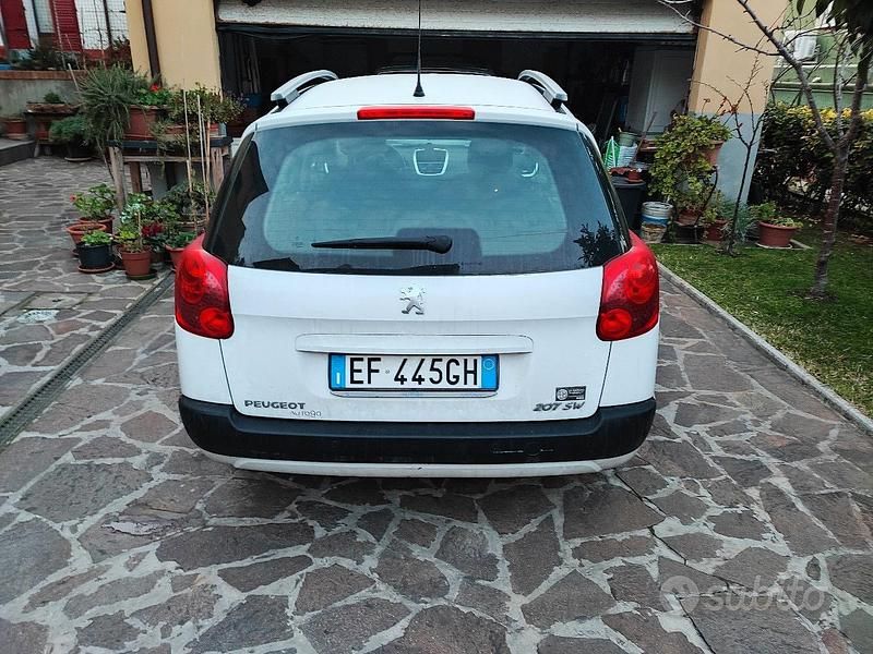 Usata Peugeot 207 93 CV (68 kW) 2010 Bianco Station wagon