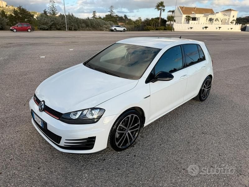 Bianco Usata 2014 VW Golf GTD Coupé | 15.000 € (Buon prezzo) - Immagine 1/4