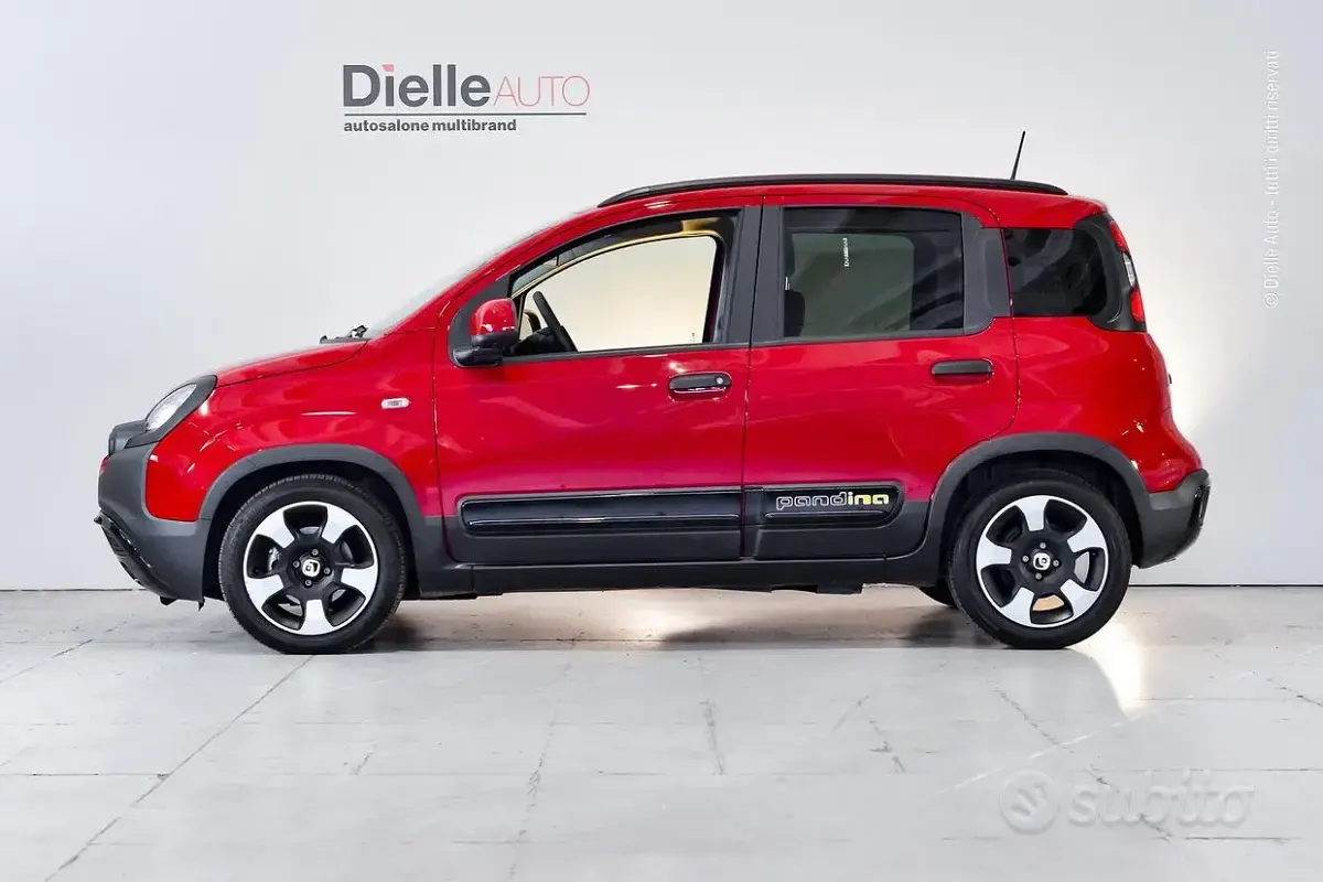 Usata Fiat Panda S 95 CV (69 kW) 2025 Rosso Utilitaria