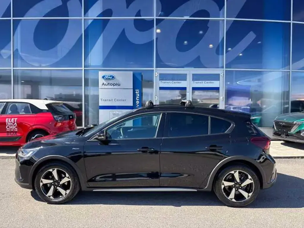 Usata Ford Focus Active X 125 CV (91 kW) 2023 Nero Berlina