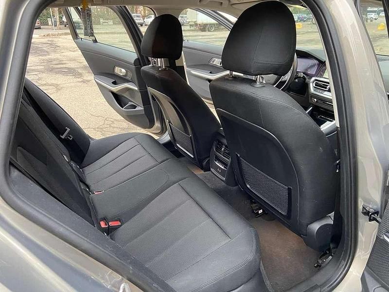 Usata BMW 320 Advantage 190 CV (139 kW) 2022 Beige Station wagon