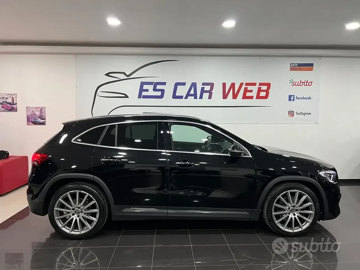 Usata Mercedes GLA200 Premium 150 CV (110 kW) 2023 Nero SUV