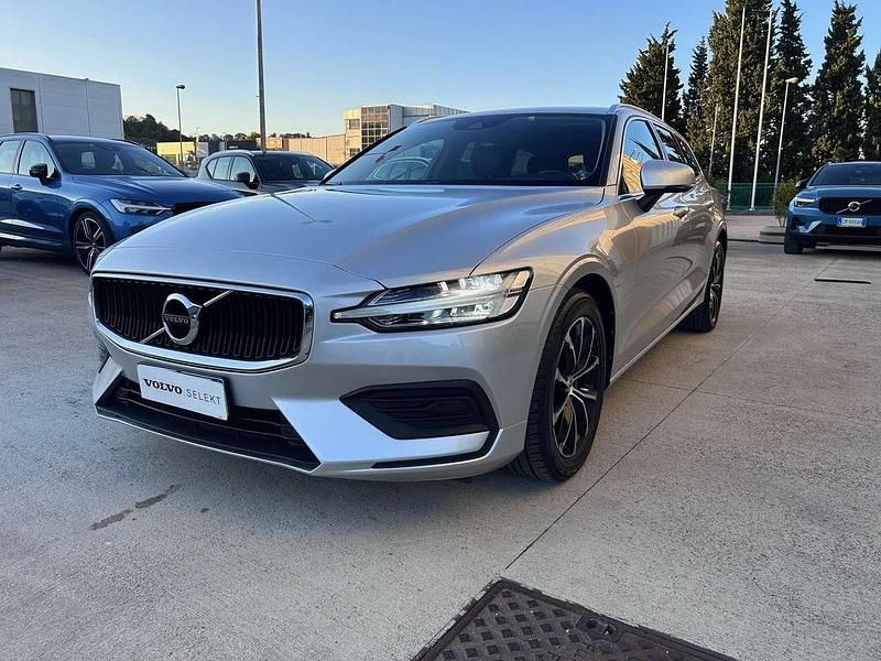 Usata Volvo V60 Business Edition 150 CV (110 kW) 2020 Argento Station wagon