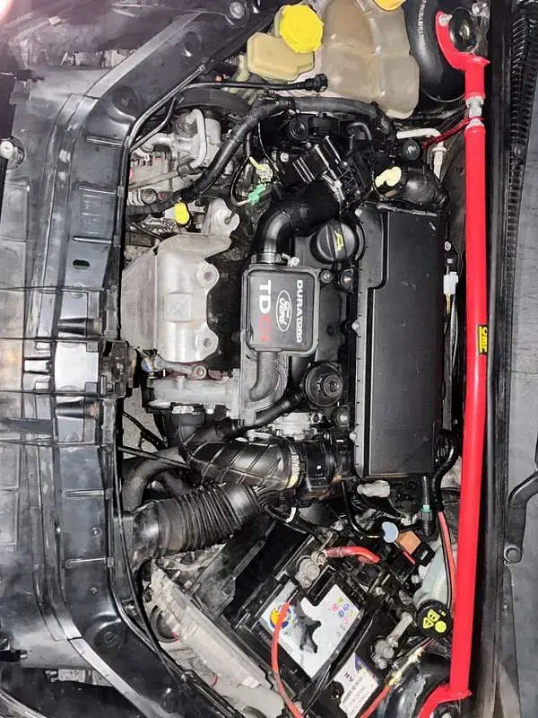Usata Ford Fiesta 68 CV (50 kW) 2007 Nero Utilitaria