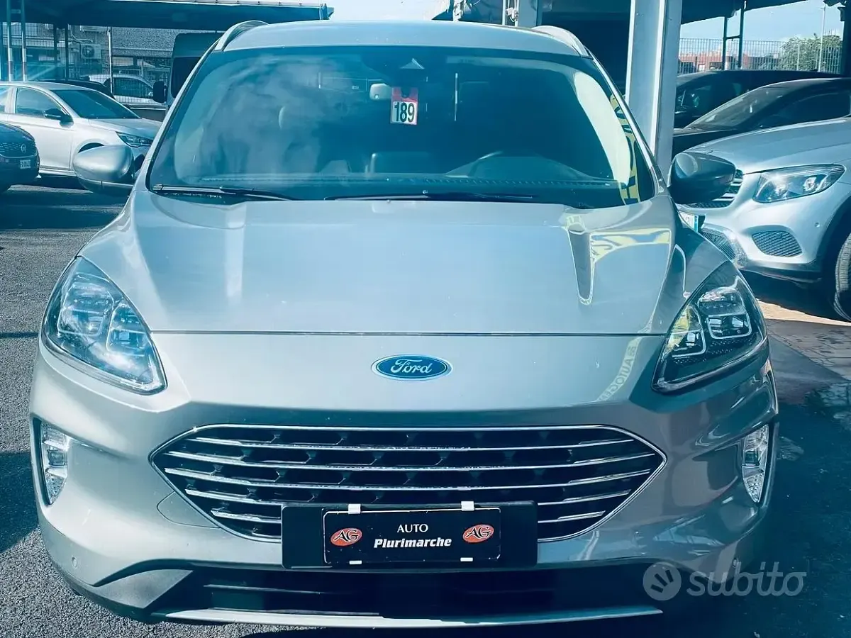 Usata Ford Kuga ST 120 CV (88 kW) 2023 Grigio SUV