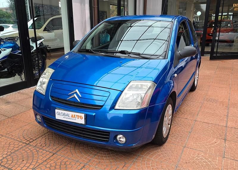 Blu Usata 2006 Citroën C2 Elegance Due volumi | 3950 € (Cara) - Immagine 1/4