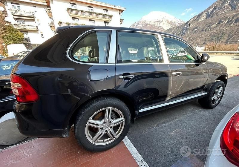 Usata Porsche Cayenne 250 CV (183 kW) 2005 Blu SUV