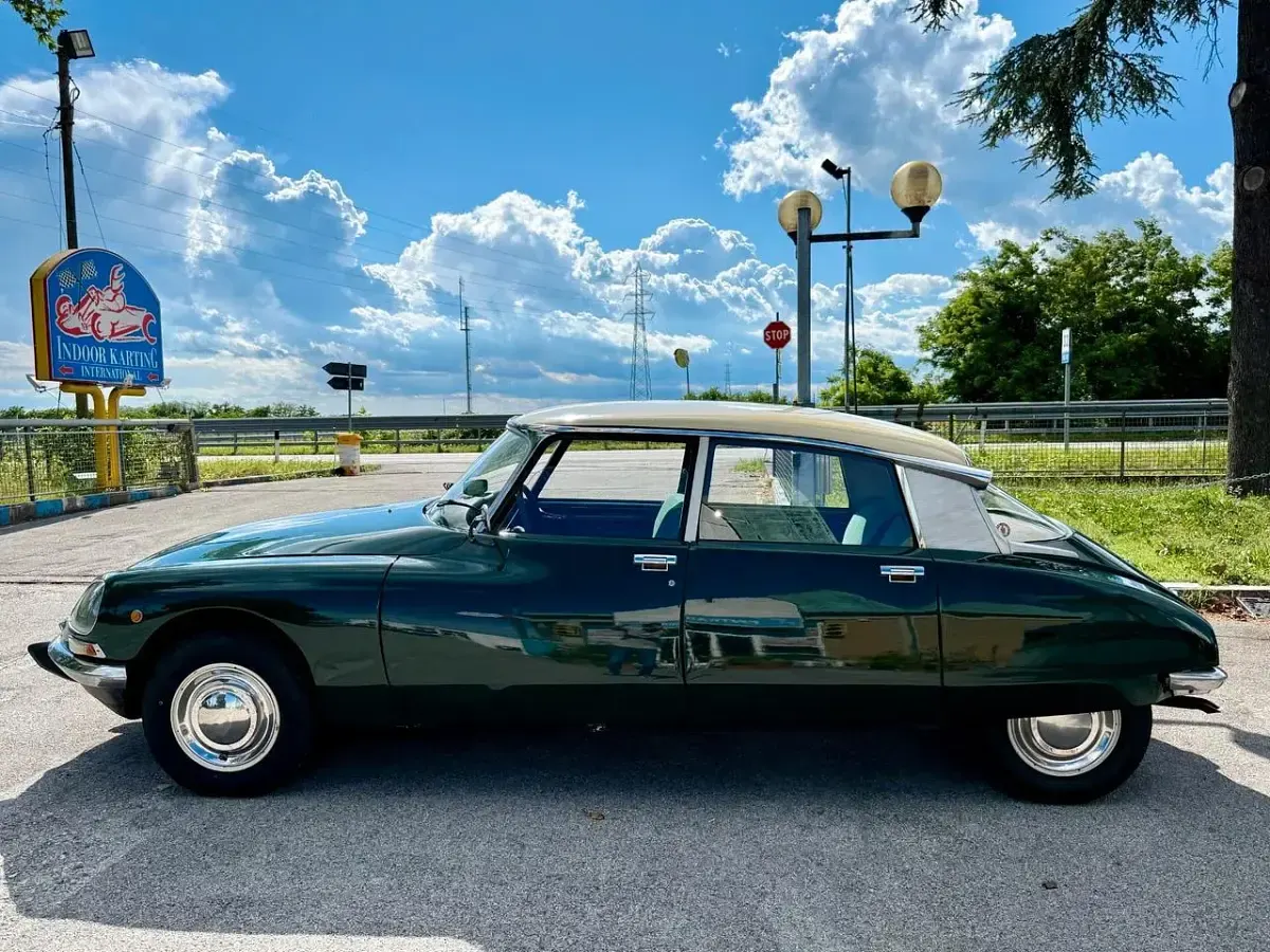 Usata Citroën DS 99 CV (72 kW) 1972 Verde Berlina