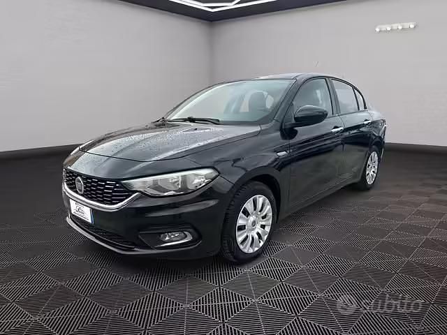 Usata Fiat Tipo Easy 120 CV (88 kW) 2017 Blu Berlina