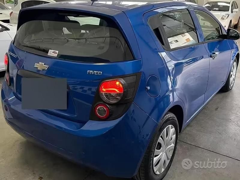 Usata Chevrolet Aveo 69 CV (50 kW) 2011 Blu Berlina