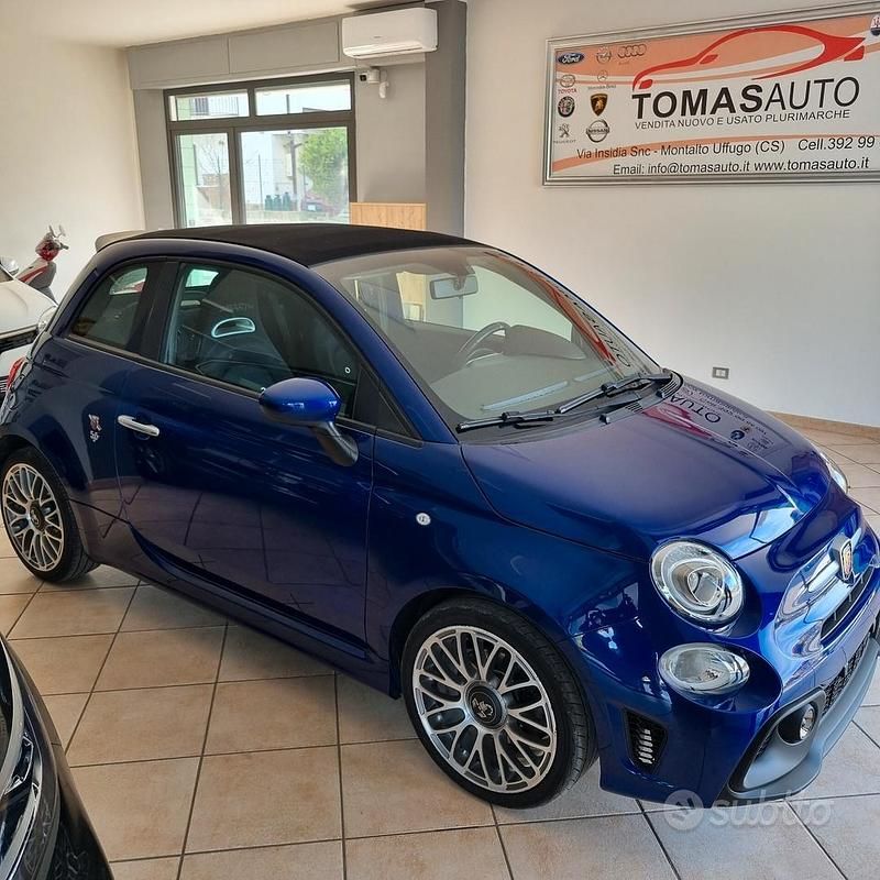 Usata Abarth 595C 145 CV (106 kW) 2017 Blu Cabrio